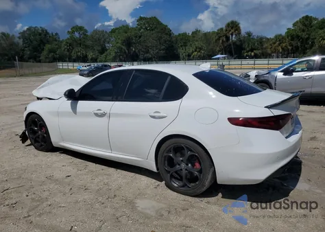 2019 Alfa Romeo Giulia from USA, damaged, VIN ZARFAMANXK7600999